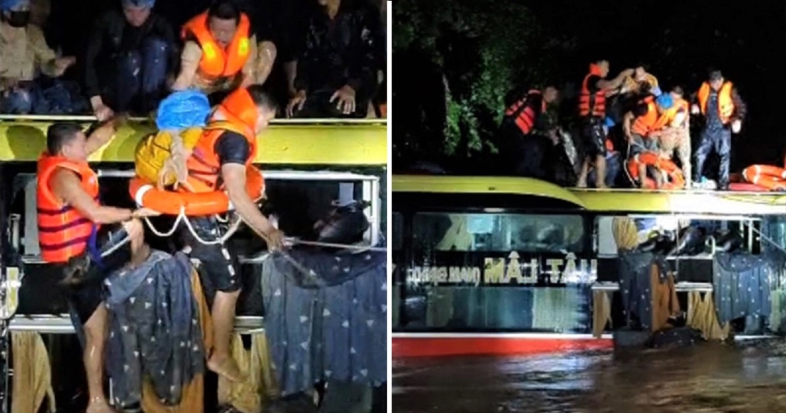 Video nghẹt thở cuộc giải cứu 20 người trên xe khách bị lũ cuốn trôi trong đêm | NTD Việt Nam (Tân Đường Nhân)