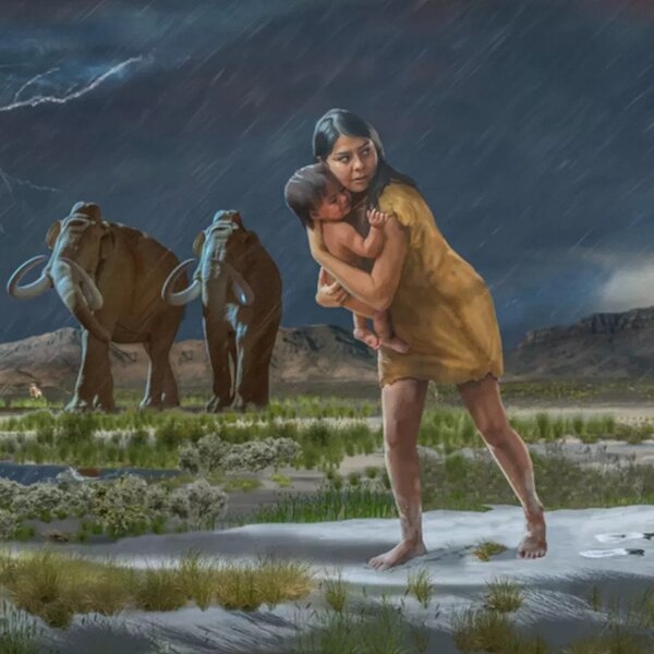 Hình minh họa mô tả một người phụ nữ Kỷ băng hà bế một đứa trẻ bên bờ Hồ cổ Otero (Ảnh: Karen Carr)
