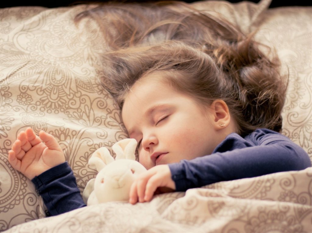 Một giấc ngủ sâu giúp có thể sảng khoái tập trung và ít căng thẳng hơn vào ngày hôm sau. Ảnh minh họa  Pixabay 