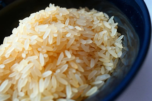 Gạo basmati trắng từ California, Ấn Độ và Pakistan, và gạo sushi từ Mỹ trung bình có một nửa lượng asen vô cơ so với hầu hết các loại gạo khác. 